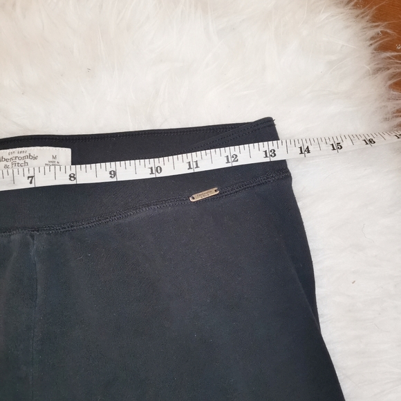 Abercrombie & Fitch black leggings - Picture 8 of 8